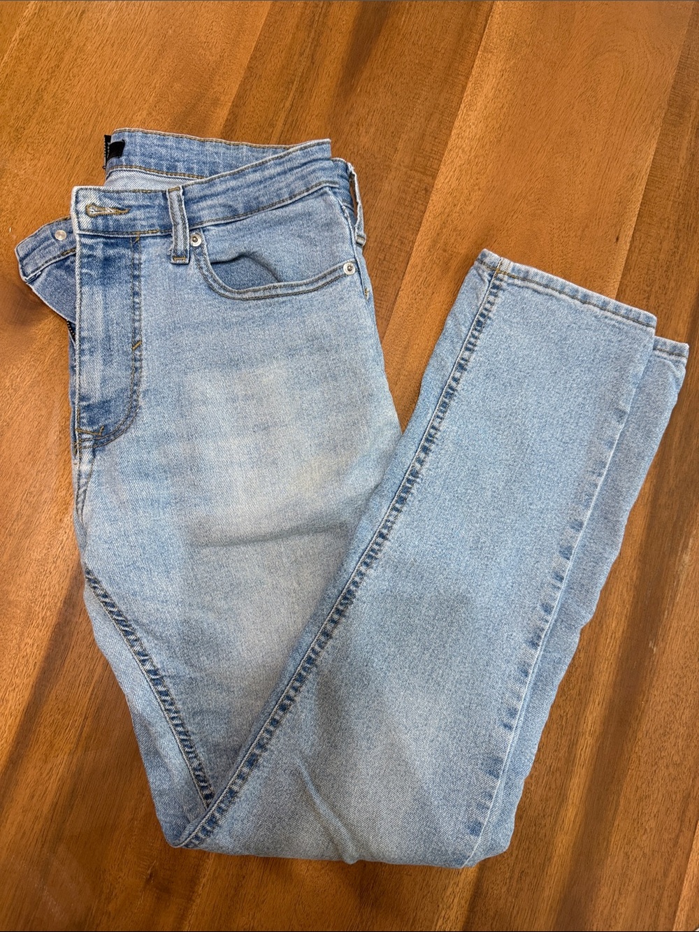 Forever 21 Men's Skinny Light Wash Blue Jeans